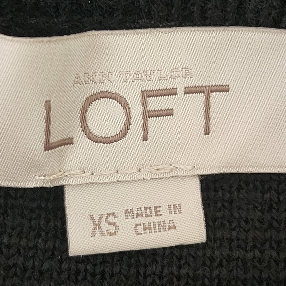 Ann Taylor Loft Black Sweater Knit Wool Blend Skirt With Zipper Pockets Size XS - Picture 5 of 6